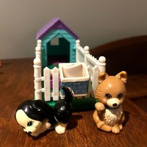 90s Littlest Pet shop puppy Playhouse with Brown and Black dogs house vintage